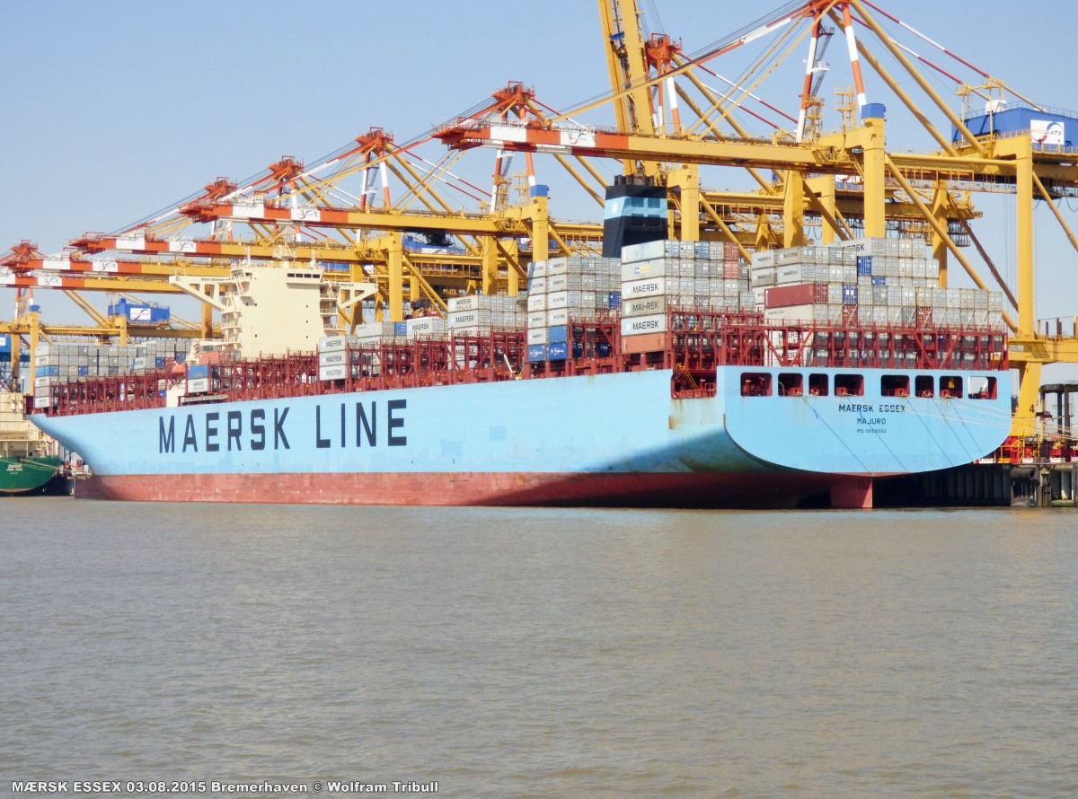 MÆRSK ESSEX (9458092) © Copyright Wolfram Tribull
